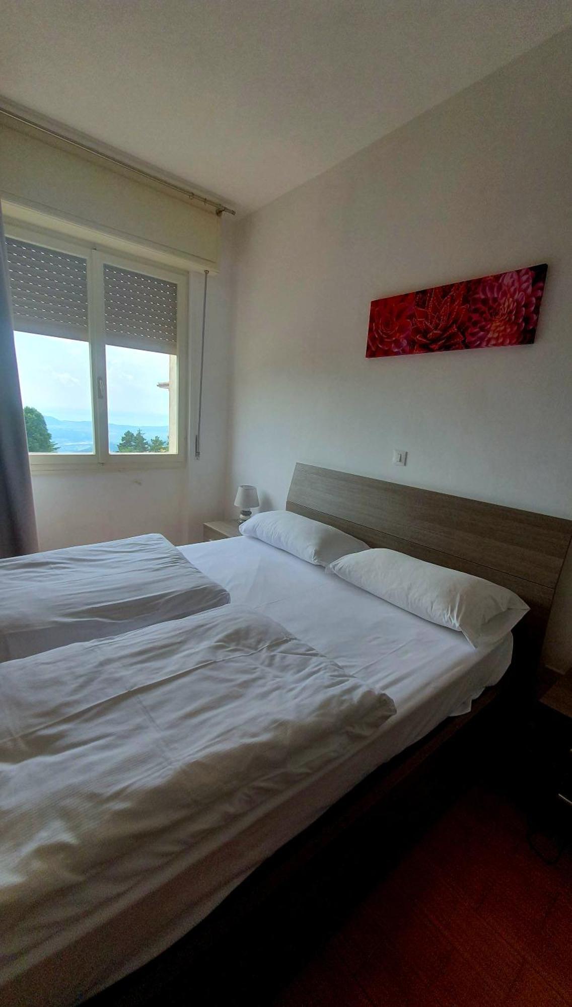 Hotel Serena Spiazzi Di Caprino Экстерьер фото