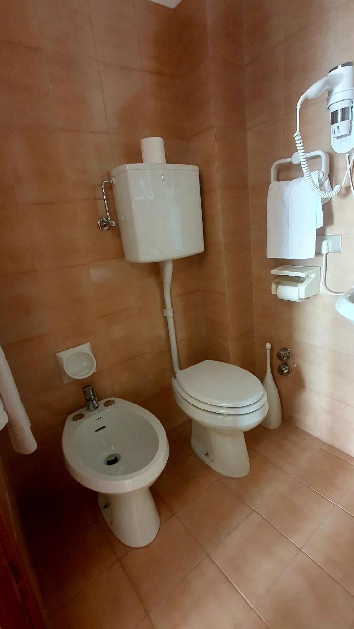 Hotel Serena Spiazzi Di Caprino Экстерьер фото